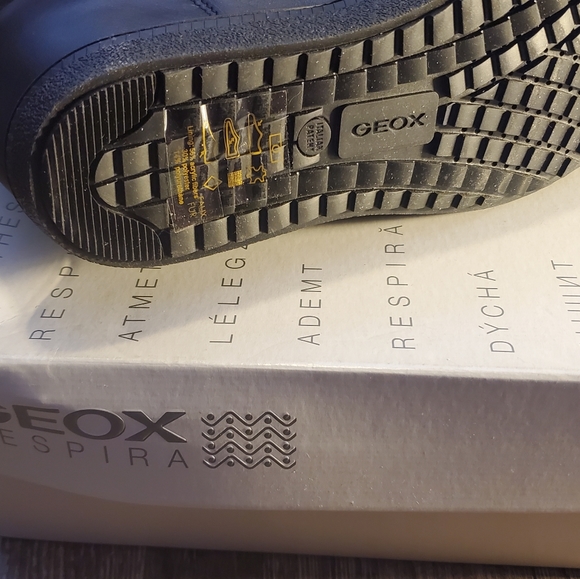 Geox Amphibiox Ankle Boots - Picture 10 of 10